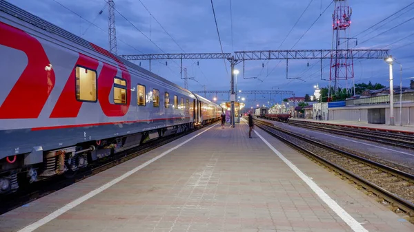 Tren ruso en la estación —  Fotos de Stock