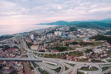 Düzlem penceresinden Adler görünümü
