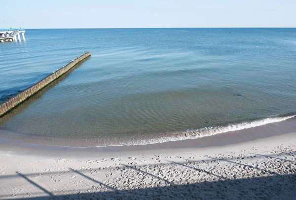 Vagues Mer Baltique Sur Une Plage Sable Près Brise Lames — Photo