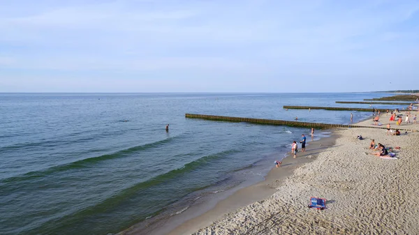 Zelenogradsk Rosja Sierpień 2019 Plaża Nad Morzem Bałtyckim Zielenogradsku Ludzie — Zdjęcie stockowe