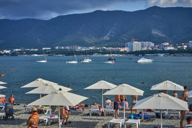 Gelendzhik Körfezi plajı