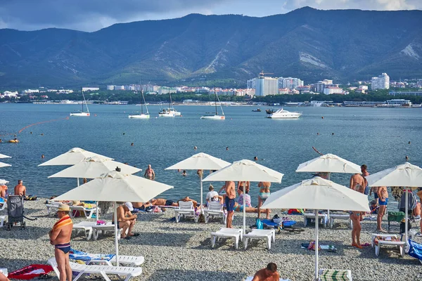 Gelendzhik Körfezi plajı, Krasnodarskiy Kray, Rusya