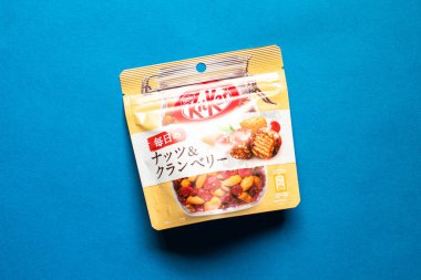 Kitkat Every Day Nuts & Cranberry, fındık ve kurutulmuş meyve kombinasyonu, mevcut sağlık patlaması ortasında dikkat çeken gıdalar.