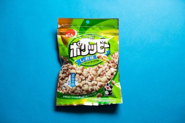 Porippy Peanuts - popüler bir geleneksel Japon wagashi snack, bu gevrek fıstık snack gibi düzenli snackers ile bir bar çerez olarak popüler.