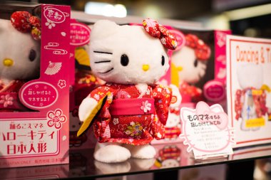 Kimono Hello Kitty hediyelik oyuncak, Japon tarzı, Gion alanında hediyelik eşya mağazası, Kyoto, Japonya