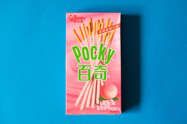 Bolso Biscoito Varas Com Sabor Momo Pêssego Branco Japonês Pocky — Fotografia de Stock