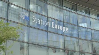 Brüksel'de İstasyon Avrupa İmzası