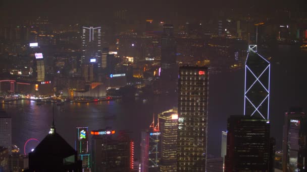 Med utsikt over Hongkong sentrum på Night – stockvideo