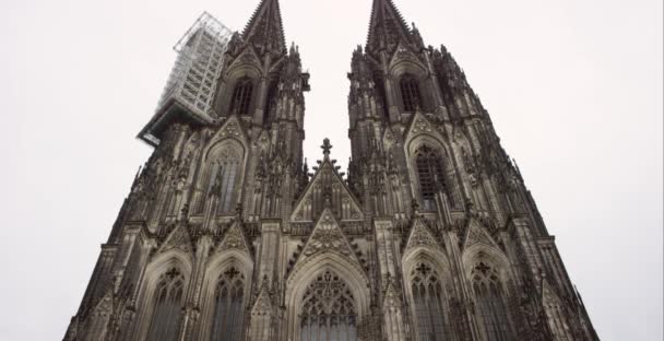Panoramique devant la cathédrale de Cologne 4K — Video