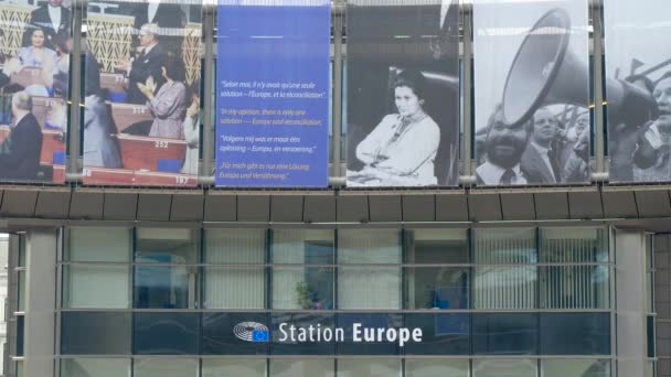 Station europe eingang in brüssel — Stockvideo