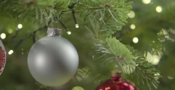 CU de Décorations sur Arbre de Noël 