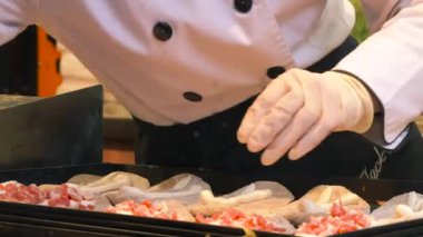 Satıcı Pastırma Flatbreads yapma