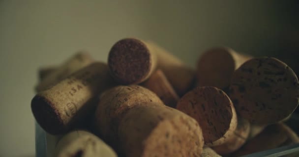 Vieux bouchons de vin Mouvement lent — Video