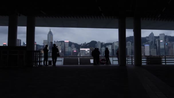 People on Central Pier in Hong Kong — Stock Video