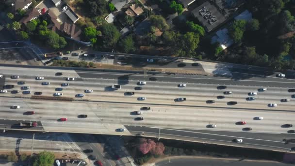 Rastreamento ao longo de Hollywood Freeway — Vídeo de Stock