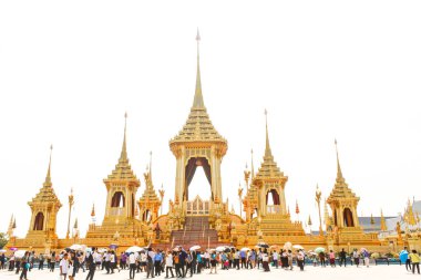 Bangkok, Tayland - 4 Kasım 2017; Hımm için Kraliyet Krematoryumu 'nun pek çok üyesi merhum Kral Bhumibol Adulyadej, Kasım 04, 2017