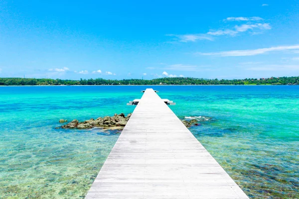 Paisaje Muelle Madera Mar Azul Con Cielo Azul Tailandia — Foto de Stock