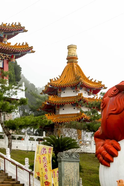 Nahaufnahme Des Wwu Tempels Vor Dem Sonnenmondsee Taiwan — Stockfoto