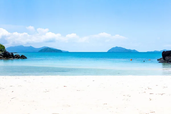 Blue Sea White Sand Blue Sky Thailand — Stock Photo, Image