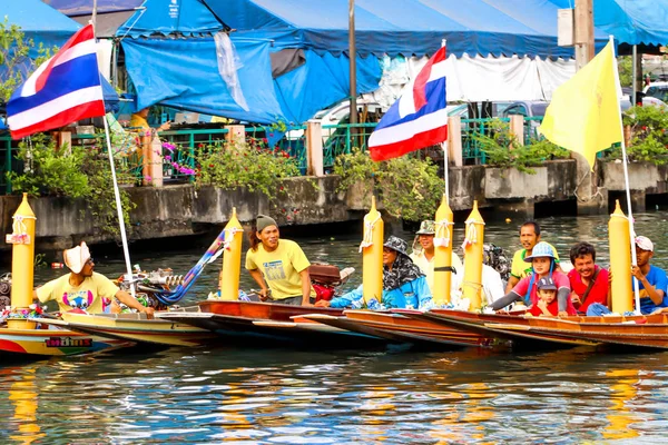 Samutsakorn Thailand July People Boat Parade Traditional Candles Temple Katumban — Stock Photo, Image