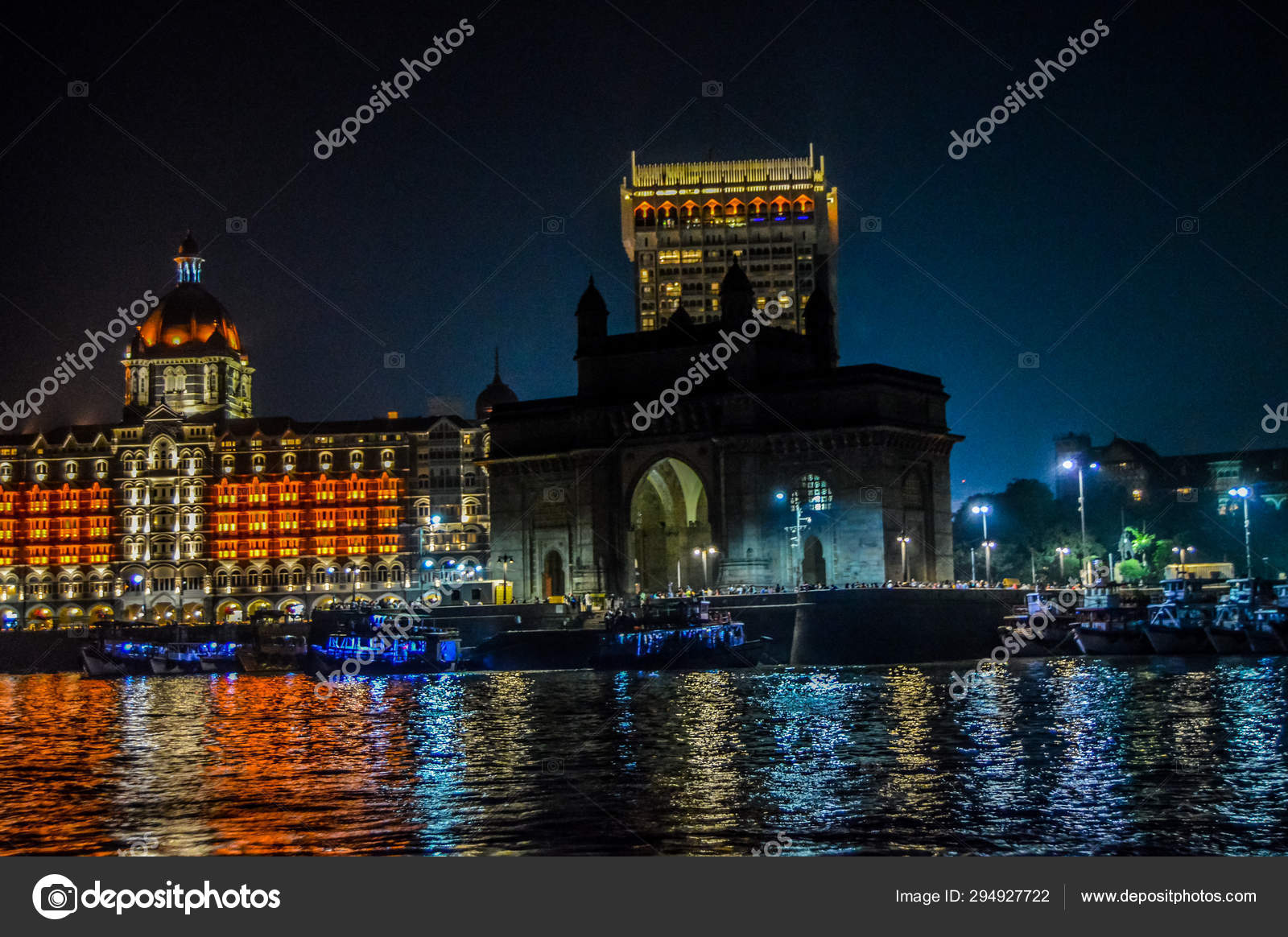 Beautiful Gateway Of India Near Taj Palace Hotel On The - 