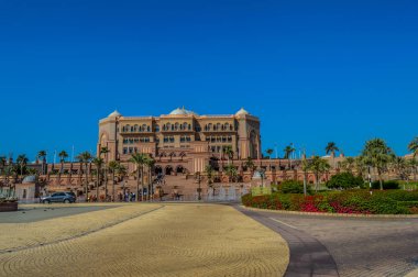 Görkemli ve Emirates Palace Abu Dhabi Birleşik Arap Emirlikleri adıyla bilinen Saray beach açık otel