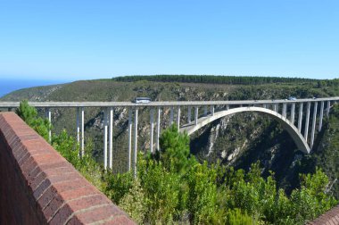 Bloukrans bunjee jumping bridge, Nature 's Valley ve Knysna yakınlarında batı Afrika Burnu' nda bulunan bir köprü.