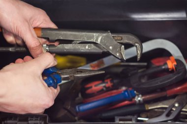 İnşaat el aletleri El ile