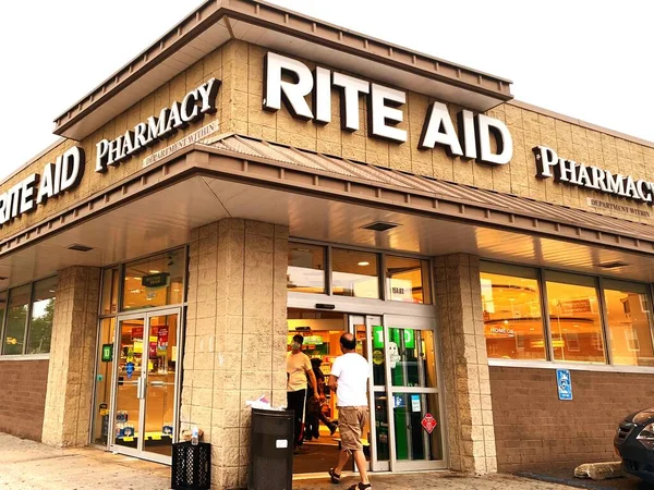 Sendika tpke queens, ABD - 6 Haziran 2020: Rite - Aid Corporation Amerika 'daki en büyük eczane zinciri