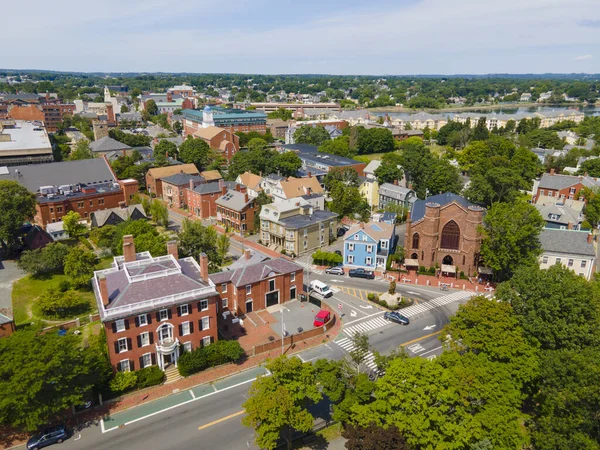 Salem, Massachusetts MA, ABD 'deki Salem Cadı Müzesi de dahil olmak üzere Salem tarihi şehir merkezinin hava görüntüsü. 