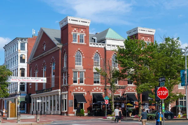 Salem Usa Jul 2019年11月19日 美国马萨诸塞州塞勒姆市历史中心 埃塞克斯街洛克菲勒的历史殖民大厅 — 图库照片