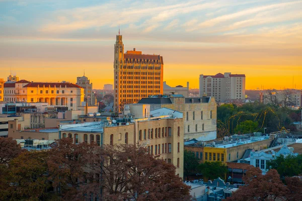 Edifici Storici Nel Centro San Antonio Tra Cui Emily Morgan — Foto Stock