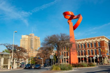 The Torch of Friendship Spanish: La Antorcha de la Amistad, Alamo Plaza yakınlarındaki E Commerce Street, San Antonio, Teksas, ABD.