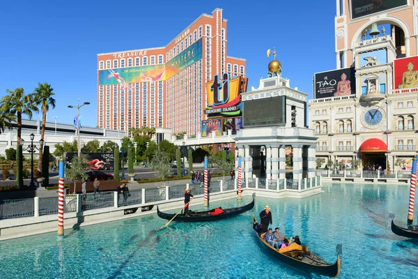 Treasure Island Luxury Resort Casino Las Vegas Strip Las Vegas — Stock Photo, Image