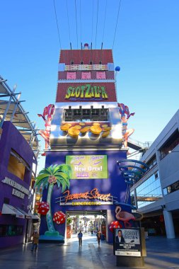 Neonopolis eğlence kompleksi Fremont Doğu Bölgesi Fremont Caddesi, Las Vegas şehir merkezi, Nevada NV, ABD.