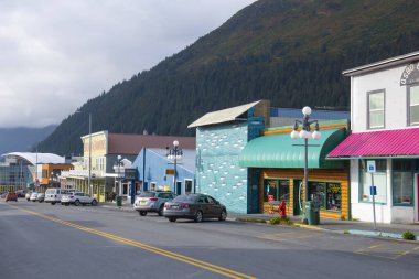 Washington Caddesi, Seward, Kenai Yarımadası, Alaska, ABD yakınlarındaki Seward şehir merkezindeki tarihi binalar. Seward, Kenai Fjord NP yakınlarında..