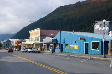 Washington Caddesi, Seward, Kenai Yarımadası, Alaska, ABD yakınlarındaki Seward şehir merkezindeki tarihi binalar. Seward, Kenai Fjord NP yakınlarında..
