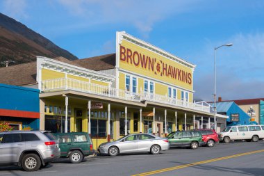 Washington Caddesi, Seward, Kenai Yarımadası, Alaska, ABD yakınlarındaki Seward şehir merkezindeki tarihi binalar. Seward, Kenai Fjord NP yakınlarında..