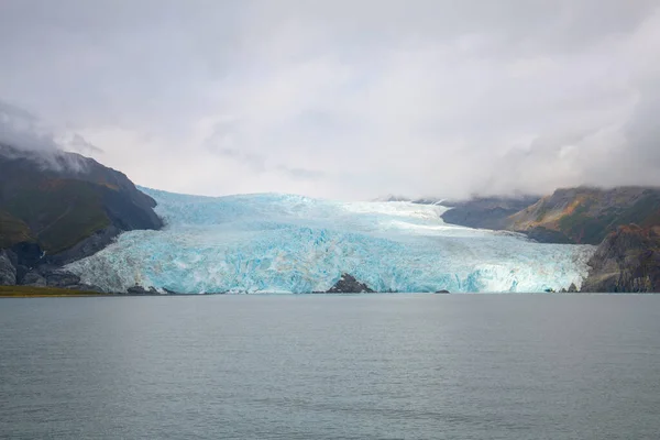 2019年9月 美国阿拉斯加州苏厄德附近Kenai Fjord国家公园的Aialik冰川 — 图库照片