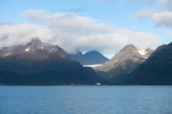 Montaña Glaciar Cerca Del Glaciar Aialik Bahía Aialik Parque Nacional — Foto de Stock