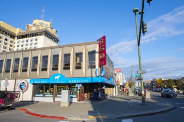 Bir keresinde Anchorage, Alaska, AK, ABD 'deki F Caddesi' ndeki Blue Moose 'da..