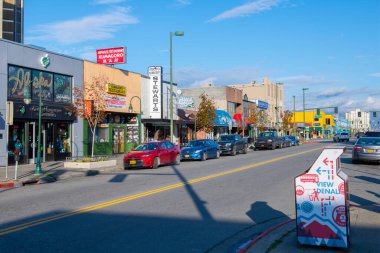 Anchorage, Alaska, AK, ABD 'deki F Caddesi' ndeki 4. Cadde 'deki tarihi binalar..