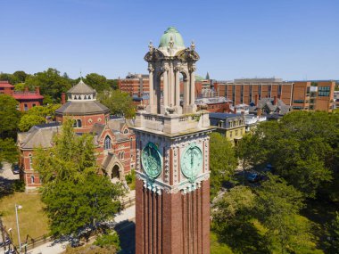 Brown Üniversitesi Carrie Kulesi Providence, Rhode Island RI, ABD 'deki College Hill' de hava görüntüsü. 