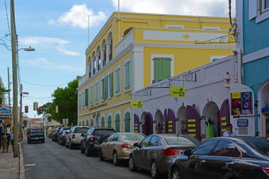 Dronningens Gade 'deki Tarihi Bina Palm Pasg ve Guttets Gade arasında Saint Thomas Adası, ABD Virjin Adaları' ndaki Charlotte Amalie 'de..