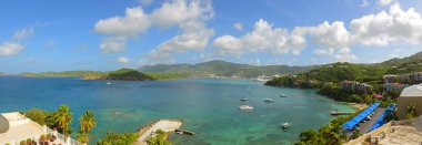 Long Bay ve Historic Charlotte Amalie panorama St. Thomas Adası, ABD Virgin Adaları, ABD.