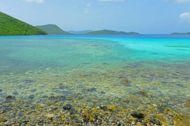 ABD Virgin Adaları 'ndaki Virgin Adaları Ulusal Parkı' ndaki Leinster Körfezi, ABD.
