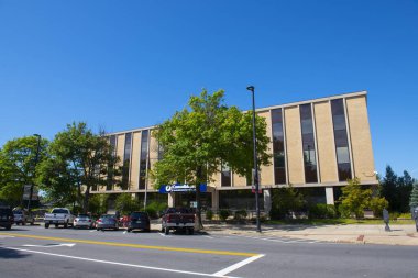 Elm Caddesi 'ndeki tarihi ticari binalar Manchester şehir merkezindeki Merrimack Caddesi, New Hampshire NH, ABD. 