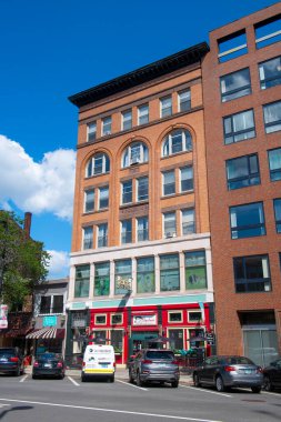 Manchester, New Hampshire NH, ABD 'de Hanover Caddesi yakınlarındaki Elm Caddesi' ndeki tarihi ticari binalar.. 