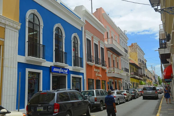 Calle San Franciscoの歴史的建造物Calle TancaとCalle San Justoの間の旧San Juan Puerto Rico — ストック写真