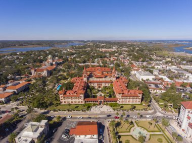 St. Augustine, Florida, ABD 'deki Flagler Koleji' nin Ponce de Leon Hall hava manzarası. Ponce de Leon Hall, İspanya Kolonisi tarzı ile ABD Ulusal Tarihi Tarihi Eserdir..